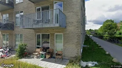 Lejligheder til leje i Søborg - Foto fra Google Street View Lejligheder til leje i Søborg - Foto fra Google Street View