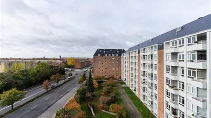 Charmerende og lys lejlighed på Roskildevej