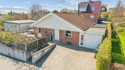 Renoveret etplansvilla med fantastisk planløsning og udsigt over Aarhus